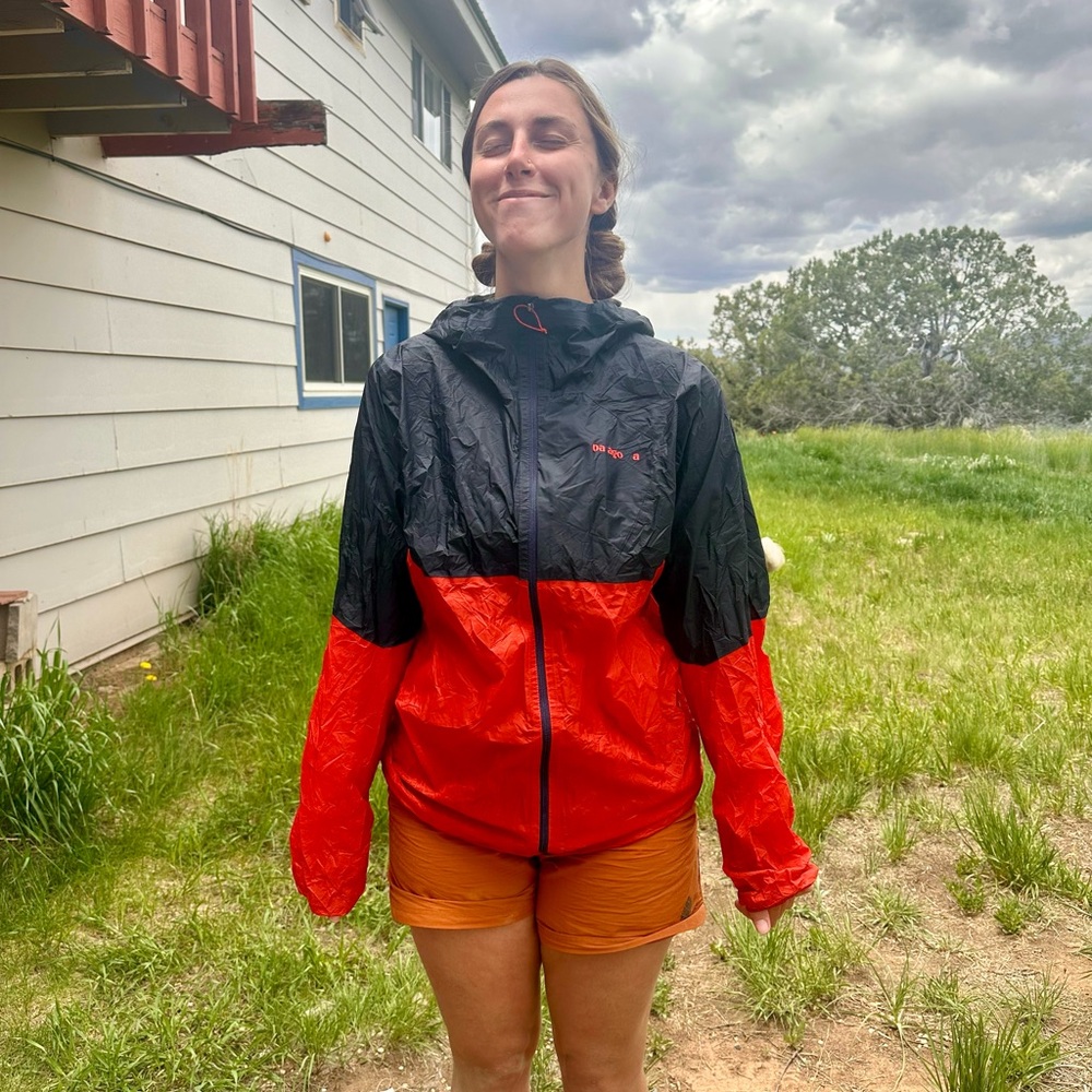 Patagonia zip up wind jacket
